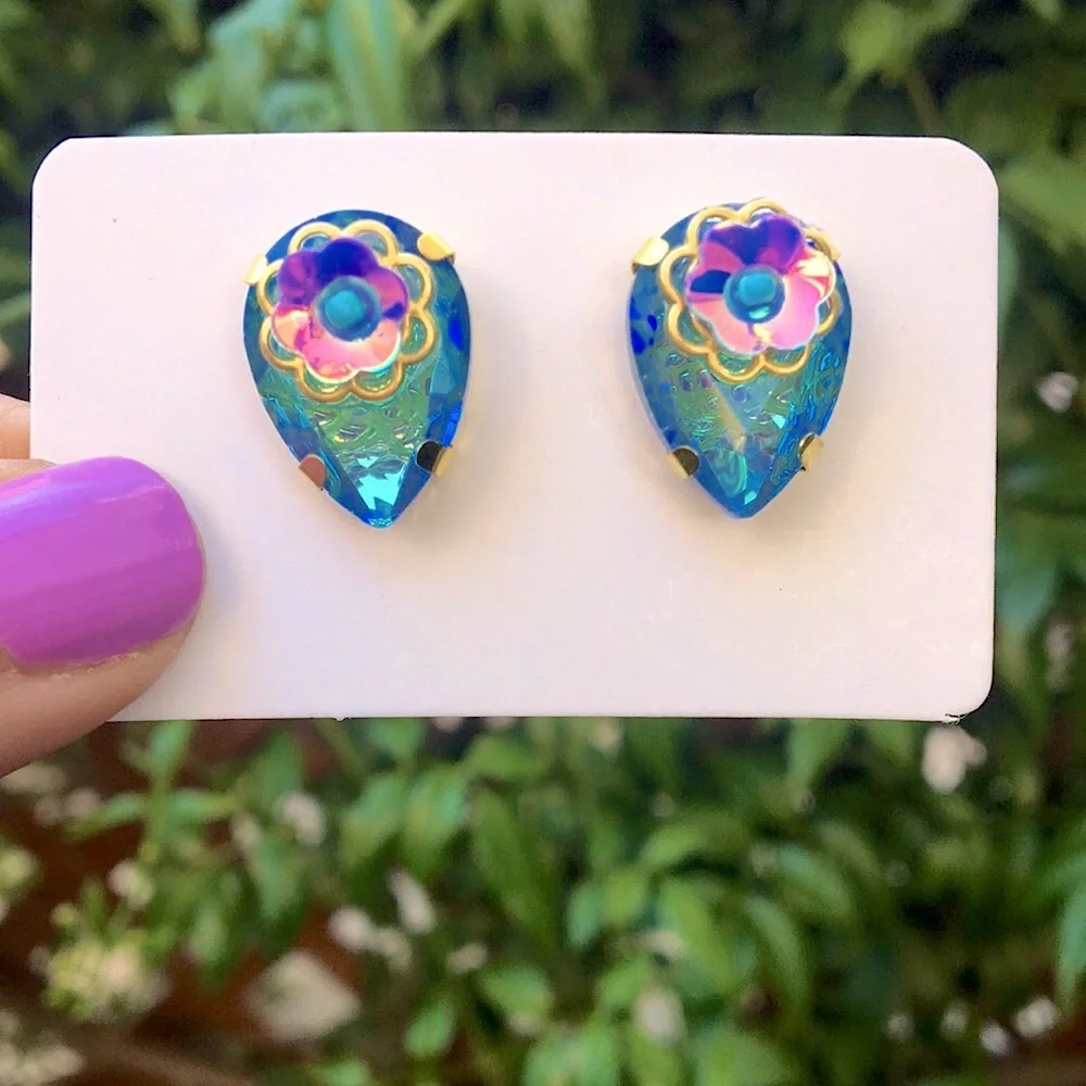 Light Sapphire Aurora Borealis +Iridescent Pink Flower Gold Pear Crystal Earring